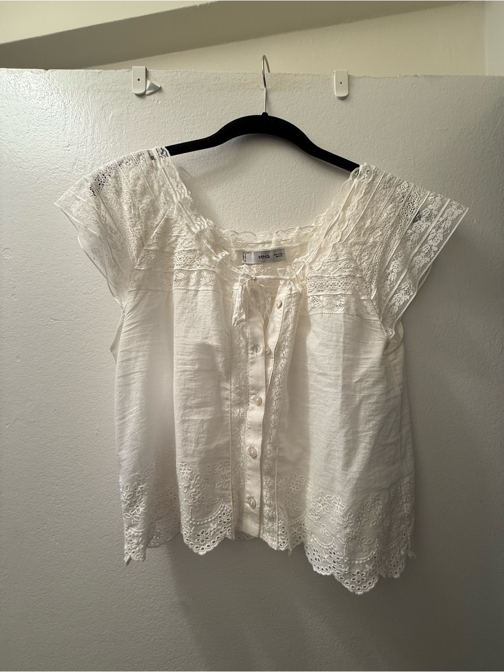Mango White Lace-Trim Button-Front Blouse EUC